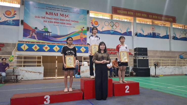 KHAI MẠC GIẢI THỂ THAO HỌC SINH PHỔ THÔNG XÃ VÂN ĐÌNH NĂM HỌC 2025–2026- Ảnh 10.