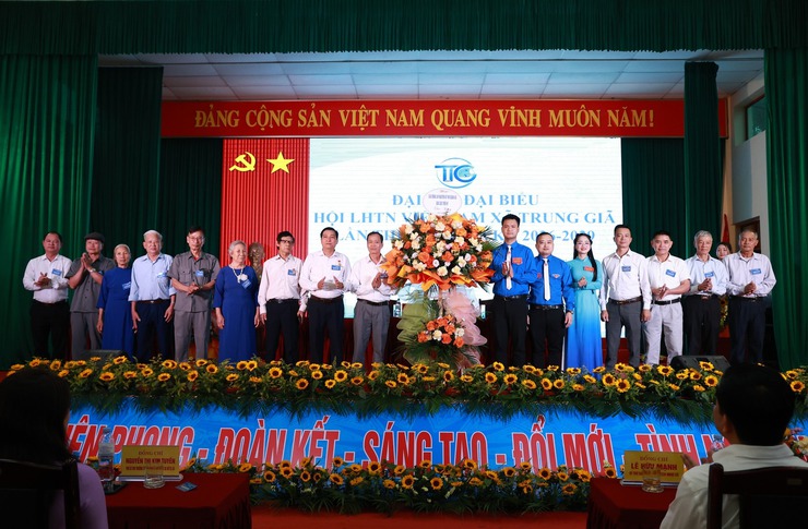 THANH NIÊN TRUNG GIÃ KHÁT VỌNG – TIÊN PHONG – ĐOÀN KẾT – SÁNG TẠO, XÂY DỰNG QUÊ HƯƠNG GIÀU ĐẸP, VĂN MINH- Ảnh 1.