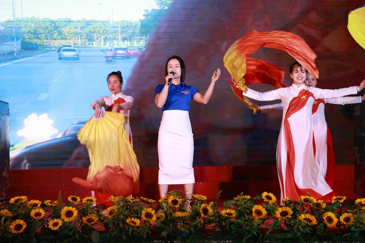 VĂN NGHỆ CHÀO MỪNG ĐẠI HỘI HỘI LHTN XÃ TRUNG GIÃ KHOÁ I, NHIỆM KỲ 2026-2029- Ảnh 12.