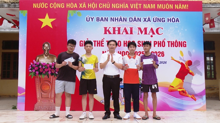 SÔI NỔI CÁC NỘI DUNG THI ĐẤU KHỐI THCS TẠI GIẢI THỂ THAO HỌC SINH XÃ ỨNG HÒA NĂM HỌC 2025–2026- Ảnh 8.