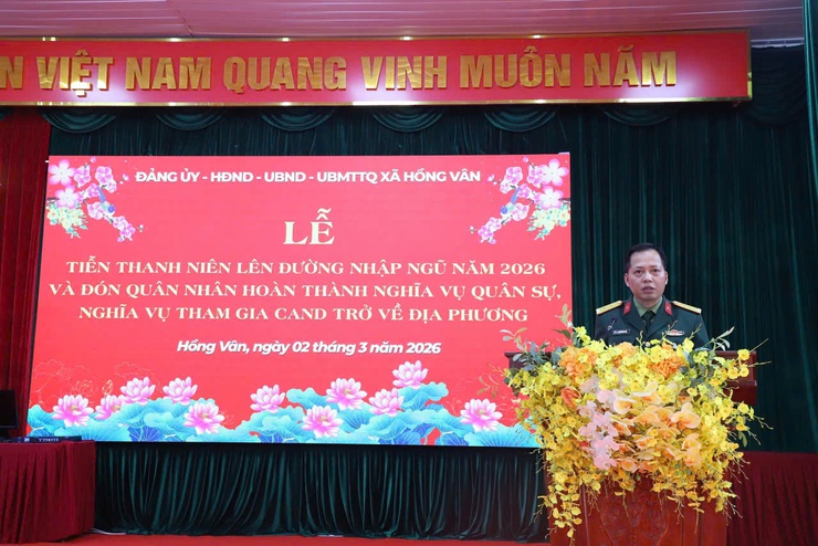 Xã Hồng Vân tiễn thanh niên lên đường nhập ngũ năm 2026 và đón quân nhân hoàn thành nghĩa vụ quân sự trở về địa phương- Ảnh 4.