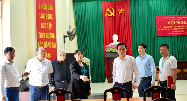 Ủy ban bầu cử xã Tây Phương kiểm tra công tác bầu cử tại các đơn vị bầu cử trên địa bàn xã- Ảnh 3.