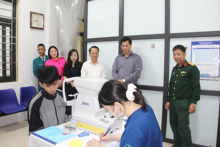 Tuổi trẻ Quảng Bị sẵn sàng lên đường bảo vệ Tổ quốc, viết tiếp truyền thống quê hương anh hùng- Ảnh 4.