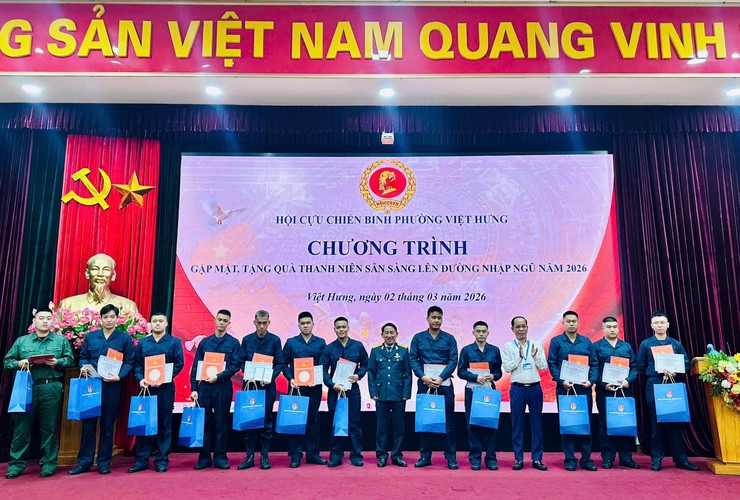 Chương trình báo công dâng Bác, gặp mặt tân binh sẵn sàng lên đường nhập ngũ năm 2026- Ảnh 14.