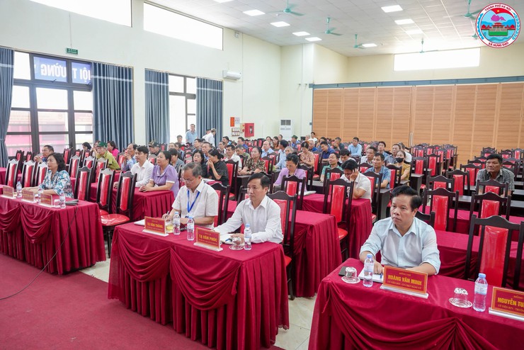 HỘI NGHỊ TIẾP XÚC CỬ TRI VẬN ĐỘNG BẦU CỬ ĐẠI BIỂU QUỐC HỘI KHÓA XVI- Ảnh 1.