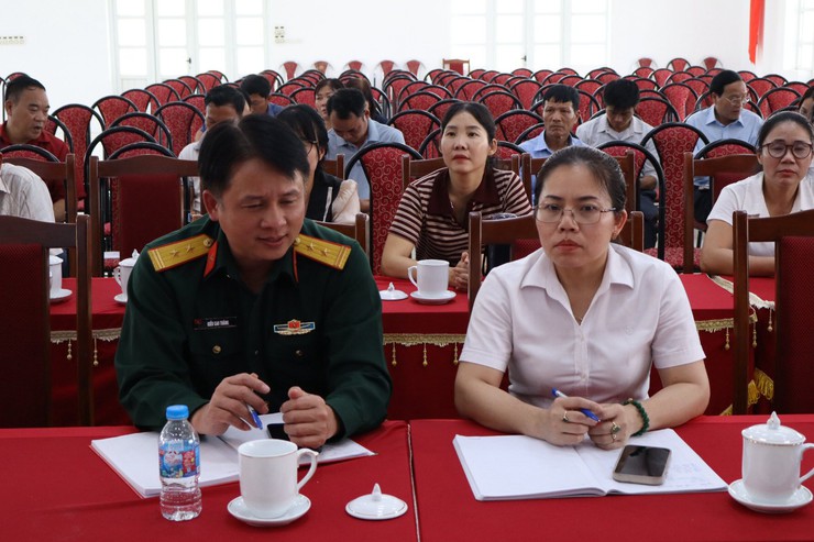 HỘI NGHỊ TIẾP XÚC CỬ TRI – VẬN ĐỘNG BẦU CỬ ĐẠI BIỂU QUỐC HỘI KHÓA XVI- Ảnh 3.