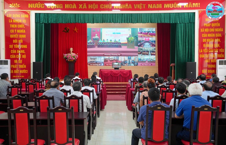 HỘI NGHỊ TIẾP XÚC CỬ TRI VẬN ĐỘNG BẦU CỬ ĐẠI BIỂU QUỐC HỘI KHÓA XVI- Ảnh 2.