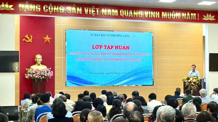 ỦY BAN BẦU CỬ PHƯỜNG LÁNG TỔ CHỨC HỘI NGHỊ TẬP HUẤN NGHIỆP VỤ CÔNG TÁC BẦU CỬ- Ảnh 1.