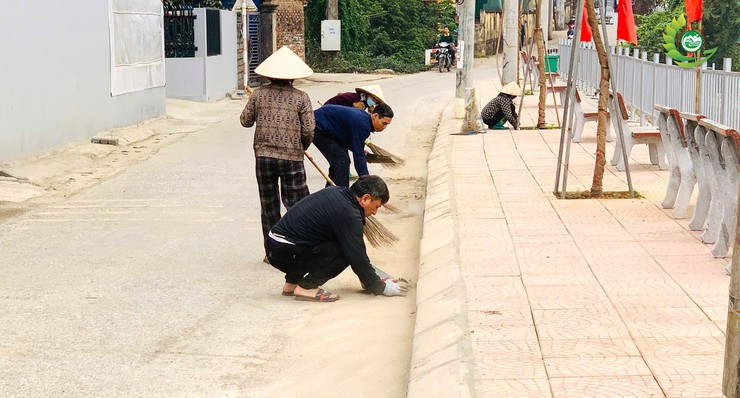 Phú Cát phát động phong trào toàn dân bảo vệ môi trường, ký cam kết với các thôn trên địa bàn- Ảnh 6.