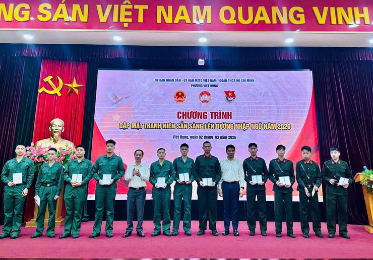 Chương trình báo công dâng Bác, gặp mặt tân binh sẵn sàng lên đường nhập ngũ năm 2026- Ảnh 13.