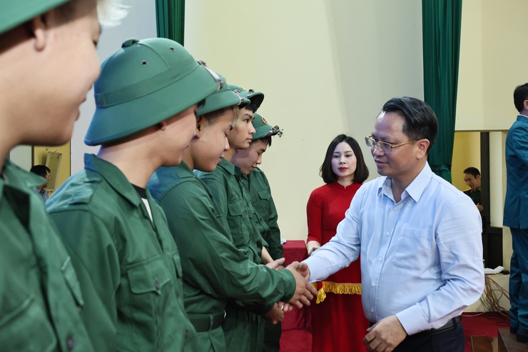 Tuổi trẻ Quảng Bị sẵn sàng lên đường bảo vệ Tổ quốc, viết tiếp truyền thống quê hương anh hùng- Ảnh 11.