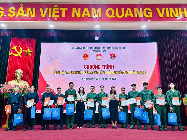 Chương trình báo công dâng Bác, gặp mặt tân binh sẵn sàng lên đường nhập ngũ năm 2026- Ảnh 15.