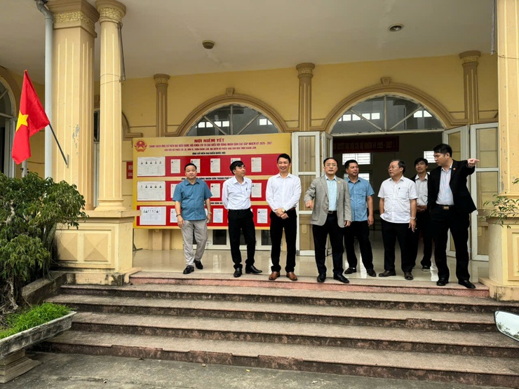 ĐẢNG ỦY XÃ PHÚC SƠN TĂNG CƯỜNG KIỂM TRA CÔNG TÁC TRANG TRÍ, TUYÊN TRUYỀN PHỤC VỤ BẦU CỬ QUỐC HỘI VÀ HĐND CÁC CẤP NHIỆM KỲ 2026 - 2031- Ảnh 3.