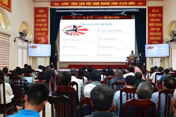 Ứng Thiên tập huấn nghiệp vụ bầu cử, bảo đảm tổ chức bầu cử đúng luật, an toàn và hiệu quả- Ảnh 4.