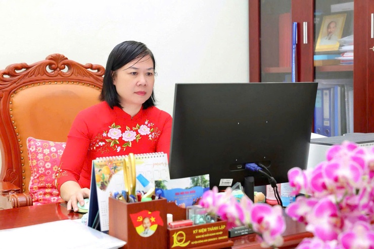 THƯ LÂM LAN TỎA “THÁNG ÁO DÀI” TỪ NGÀY ĐẦU TUẦN THÁNG BA- Ảnh 4.