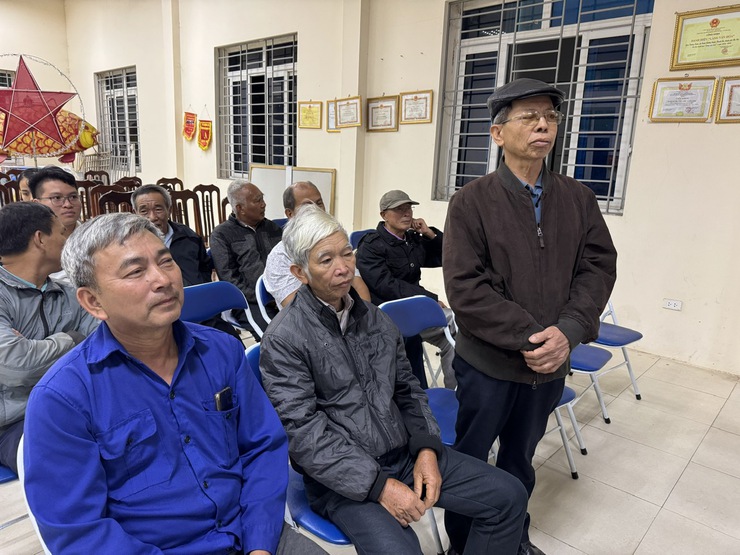  ĐỒNG CHÍ ĐINH HỮU BÌNH, PHÓ BÍ THƯ ĐẢNG ỦY, CHỦ TỊCH UBND XÃ DỰ SINH HOẠT CHI BỘ THÔN TRƯỜNG XUÂN
QUYẾT TÂM HOÀN THÀNH TỐT NHIỆM VỤ BẦU CỬ- Ảnh 3.