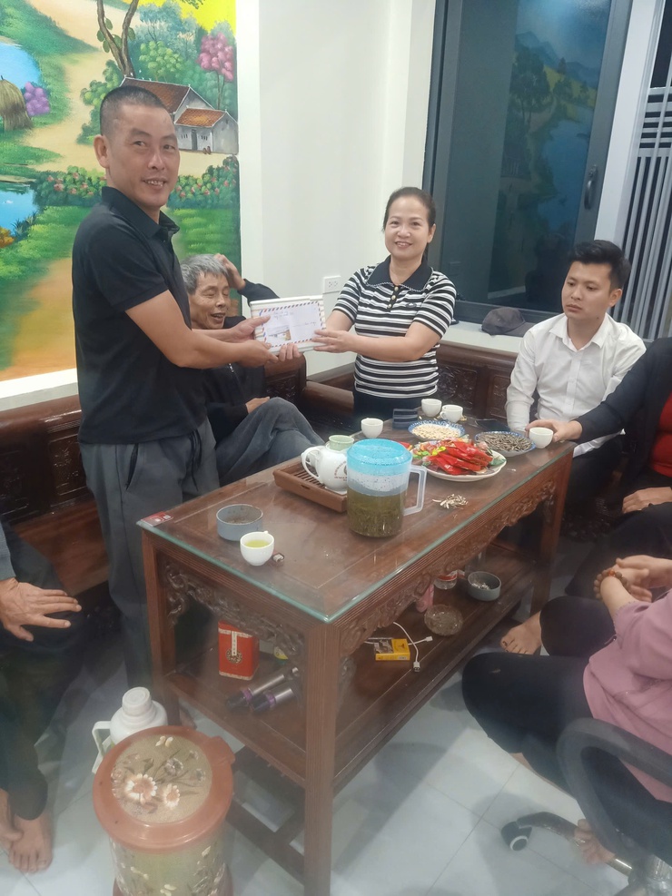  CÁC CẤP ỦY CHI BỘ, BAN CÔNG TÁC MẶT TRẬN VÀ CÁC ĐOÀN THỂ XÃ DÂN HÒA THĂM HỎI, ĐỘNG VIÊN CÁC TÂN BINH LÊN ĐƯỜNG NHẬP NGŨ- Ảnh 7.