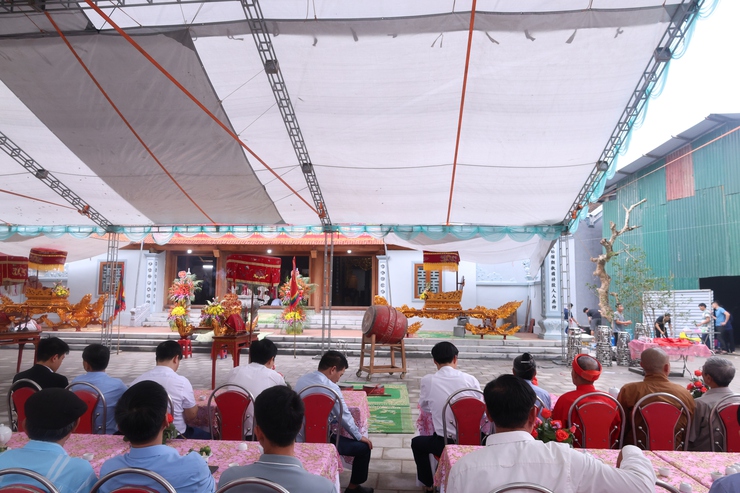 Phó Chủ tịch UBND xã Hòa Phú dự Lễ khánh thành Đình Thượng Làng Võ Lao- Ảnh 2.