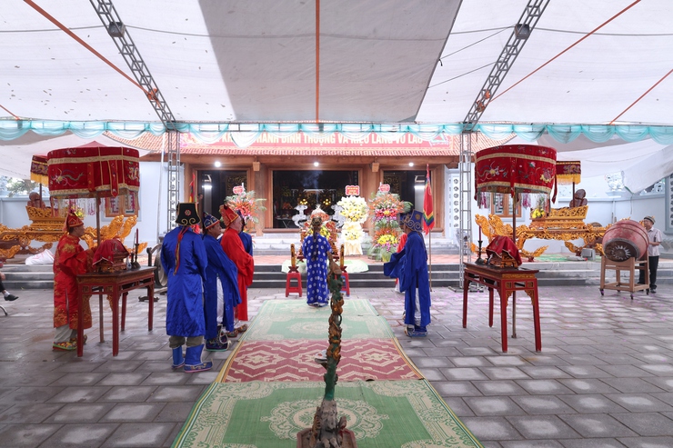 Phó Chủ tịch UBND xã Hòa Phú dự Lễ khánh thành Đình Thượng Làng Võ Lao- Ảnh 6.