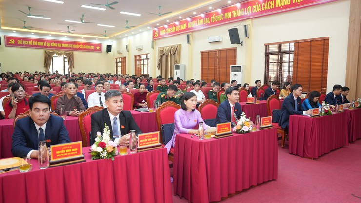 34 tập thể và 213 cá nhân trên địa bàn xã Dương Hoà được khen thưởng công tác bầu cử- Ảnh 1.