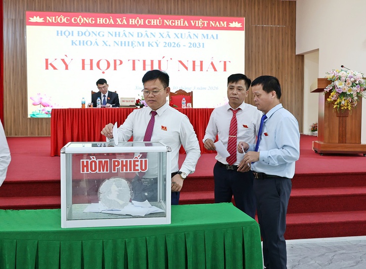 HĐND xã Xuân Mai tổ chức thành công kỳ họp thứ Nhất, kiện toàn nhân sự chủ chốt- Ảnh 10.