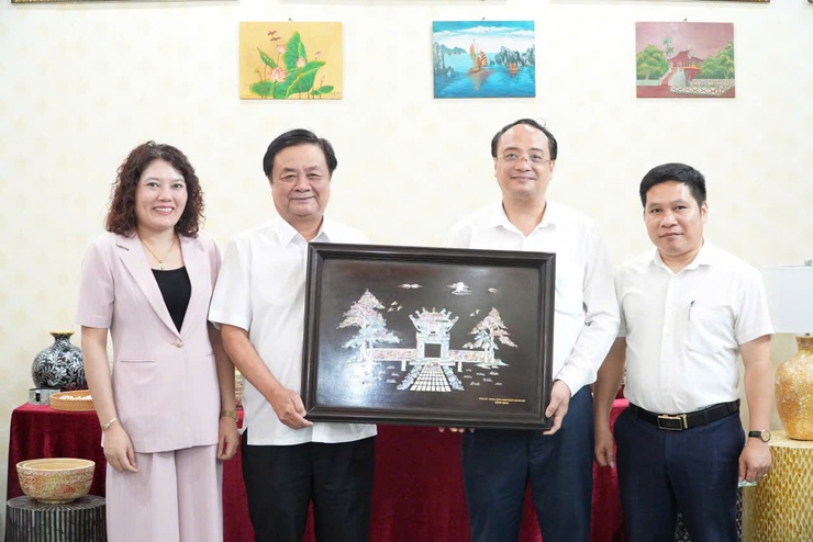 Đồng chí Phó Chủ tịch Quốc hội Lê Minh Hoan về thăm, làm việc tại xã Chuyên Mỹ- Ảnh 10.