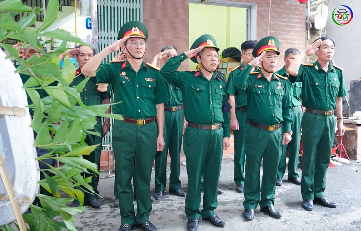 UBND xã Quốc Oai tổ chức Lễ phủ Quân kỳ, công bố Quyết định thành lập Ban Tổ chức Lễ đón nhận, truy điệu và an táng hài cốt Liệt sĩ Nguyễn Duy Lập- Ảnh 12.