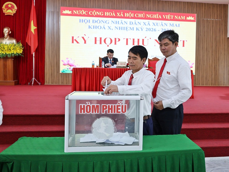 HĐND xã Xuân Mai tổ chức thành công kỳ họp thứ Nhất, kiện toàn nhân sự chủ chốt- Ảnh 12.
