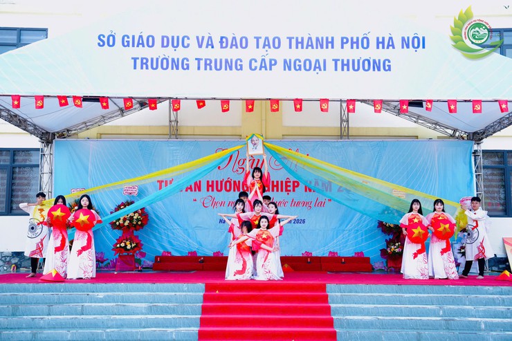 Ngày hội tư vấn hướng nghiệp năm 2026 tại Trường Trung cấp Ngoại thương- Ảnh 13.