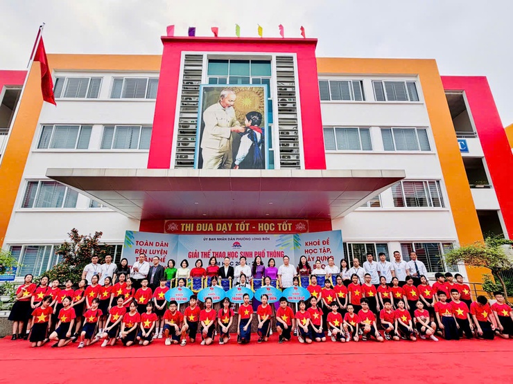 Khai mạc Giải Thể thao học sinh phổ thông phường Long Biên năm học 2025 - 2026- Ảnh 8.