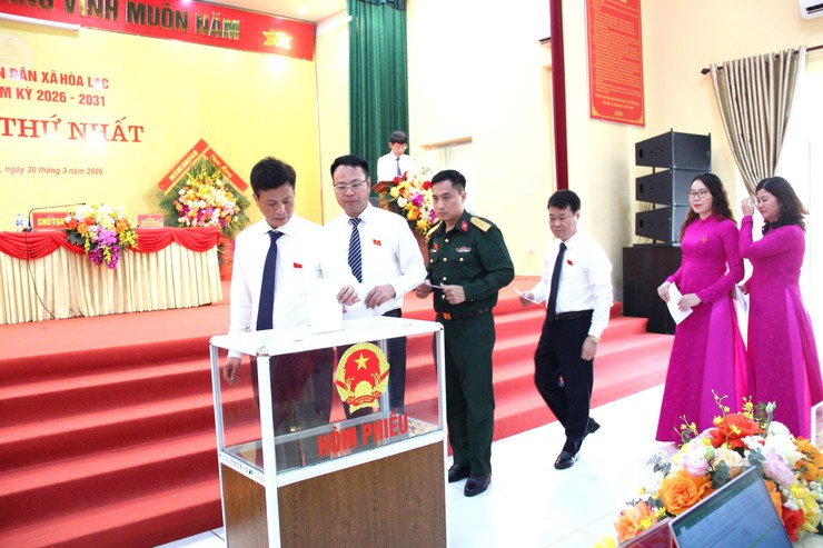 Hội đồng nhân dân xã Hòa Lạc khóa II, nhiệm kỳ 2026–2031 tổ chức Kỳ họp thứ Nhất, kiện toàn tổ chức bộ máy chính quyền địa phương- Ảnh 5.