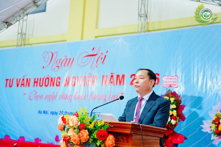 Ngày hội tư vấn hướng nghiệp năm 2026 tại Trường Trung cấp Ngoại thương- Ảnh 3.