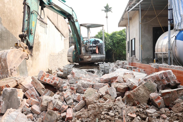 Vân Đình khởi công xây dựng “Nhà khăn quàng đỏ” cho gia đình học sinh khó khăn- Ảnh 2.