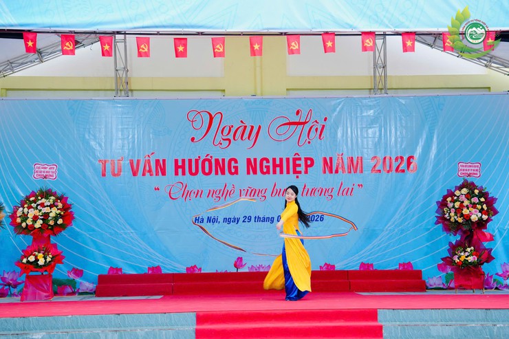Ngày hội tư vấn hướng nghiệp năm 2026 tại Trường Trung cấp Ngoại thương- Ảnh 18.