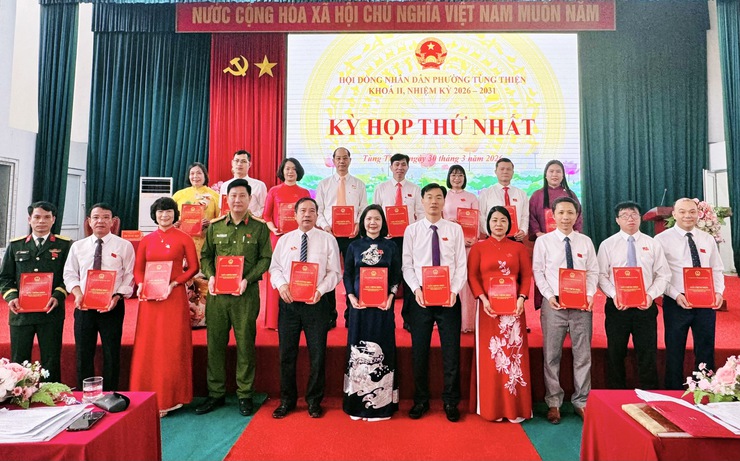 Phường Tùng Thiện tổ chức Kỳ họp thứ Nhất HĐND phường khóa II, nhiệm kỳ 2026–2031- Ảnh 2.