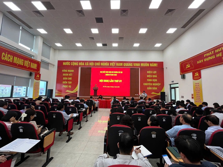 Hội nghị Ban chấp hành Đảng bộ phường Tây Tựu lần thứ 7- Ảnh 1.