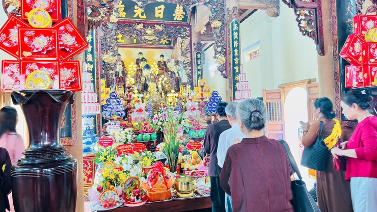Chùa Vạn Phúc (Chung Linh Tự): Gìn giữ hồn cốt di sản, lan tỏa giá trị tâm linh cộng đồng- Ảnh 20.