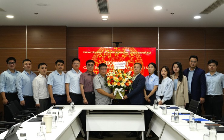 Công bố quyết định bổ nhiệm cán bộ tại Trung tâm Phục vụ hành chính công thành phố Hà Nội- Ảnh 5.