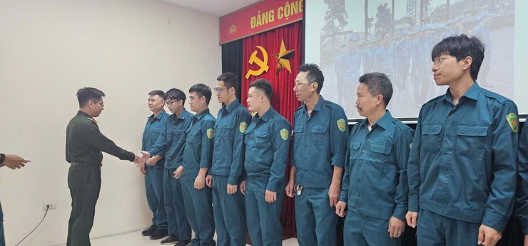 BAN CHỈ HUY QUÂN SỰ PHƯỜNG BẠCH MAI TỔ CHỨC KỶ NIỆM 91 NĂM NGÀY TRUYỀN THỐNG DÂN QUÂN TỰ VỆ (28/3/1935 – 28/3/2026)- Ảnh 3.