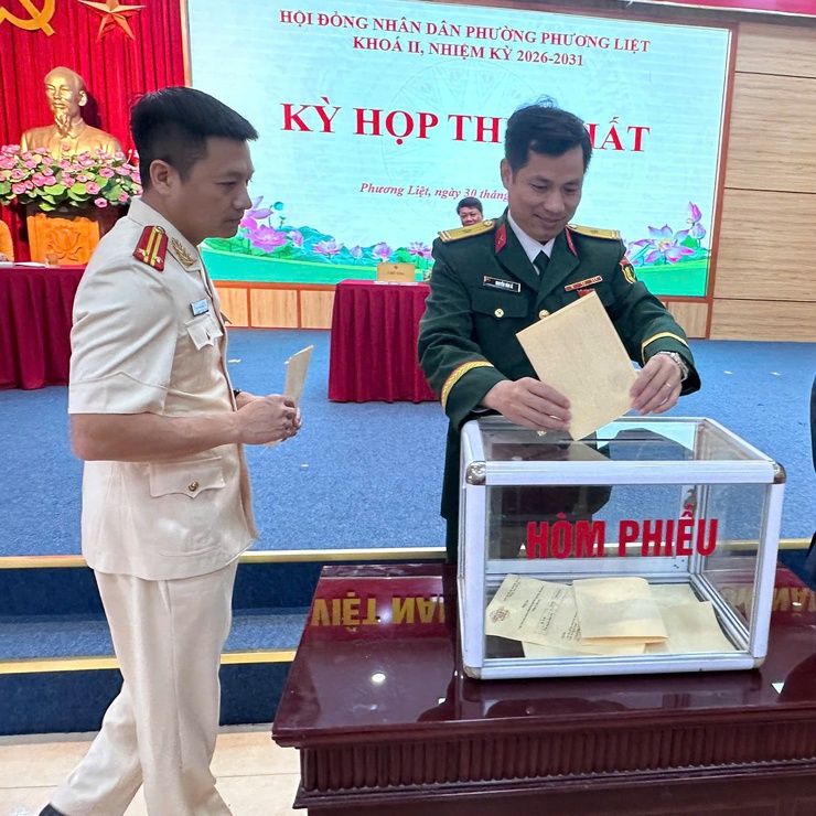 Kỳ họp thứ nhất HĐND phường Phương Liệt khóa II, khởi đầu tốt đẹp cho một nhiệm kỳ mới- Ảnh 3.