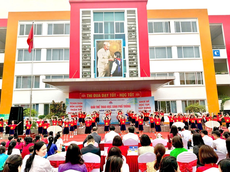 Khai mạc Giải Thể thao học sinh phổ thông phường Long Biên năm học 2025 - 2026- Ảnh 10.