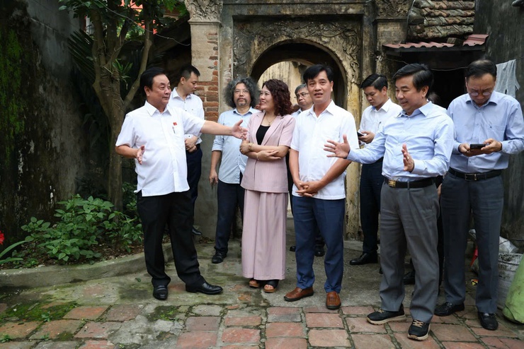 Đồng chí Phó Chủ tịch Quốc hội Lê Minh Hoan về thăm, làm việc tại xã Chuyên Mỹ- Ảnh 7.