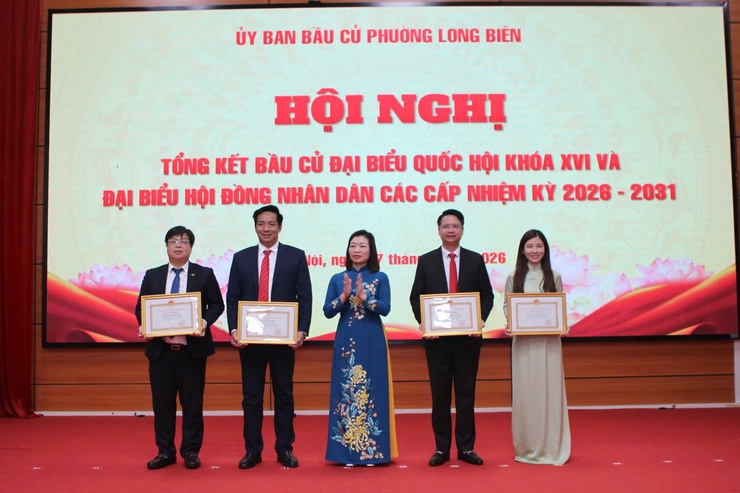 Long Biên: Khép lại ngày hội của toàn dân, lan tỏa niềm tin và sự đồng thuận- Ảnh 3.