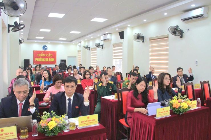 Phường Ba Đình kiện toàn tổ chức, hướng tới chính quyền hiệu quả, phục vụ nhân dân- Ảnh 3.