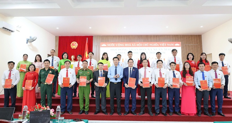 HĐND xã Xuân Mai tổ chức thành công kỳ họp thứ Nhất, kiện toàn nhân sự chủ chốt- Ảnh 5.