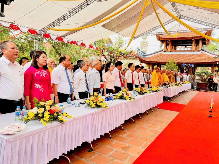 Chùa Vạn Phúc (Chung Linh Tự): Gìn giữ hồn cốt di sản, lan tỏa giá trị tâm linh cộng đồng- Ảnh 3.
