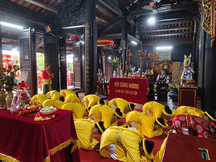 Lễ hội truyền thống làng Hạ Yên Quyết: Hân hoan trước giờ Khai mạc lễ hội ngày 30/3 (tức 12 tháng 2 Bính Ngọ)- Ảnh 2.