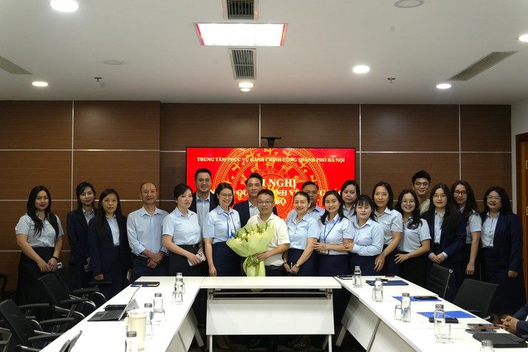 Công bố quyết định bổ nhiệm cán bộ tại Trung tâm Phục vụ hành chính công thành phố Hà Nội- Ảnh 6.