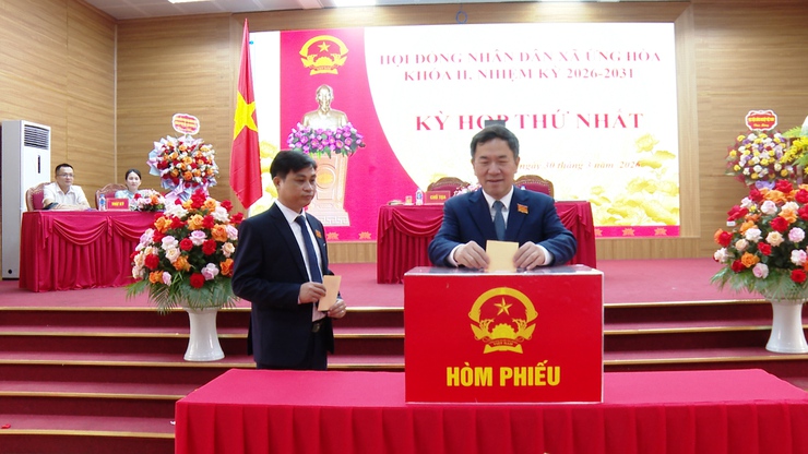 KỲ HỌP THỨ NHẤT HĐND XÃ ỨNG HOÀ KHÓA II, NHIỆM KỲ 2026-2031 THÀNH CÔNG TỐT ĐẸP.- Ảnh 3.