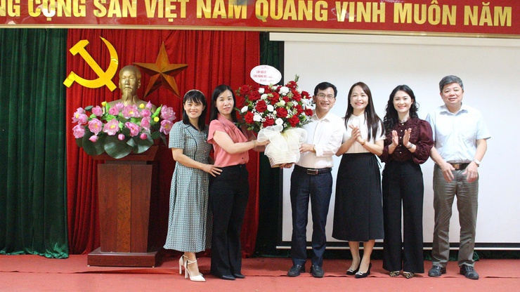 Trung tâm Chính trị phường Chương Mỹ bế giảng lớp bồi dưỡng lý luận chính trị cho đảng viên mới khóa I năm 2026- Ảnh 2.